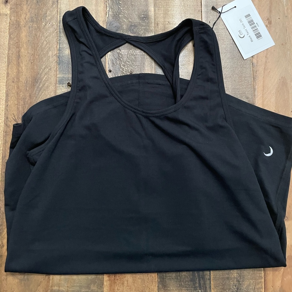 Zyia - Black twist tank NWT